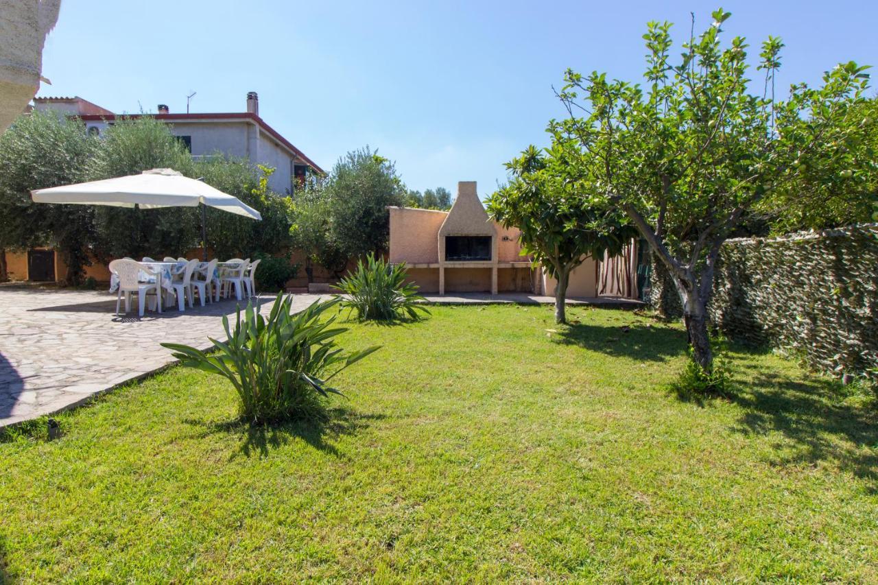 Appartamenti In Villa Con Ampio Giardino Esterno ポザーダ エクステリア 写真