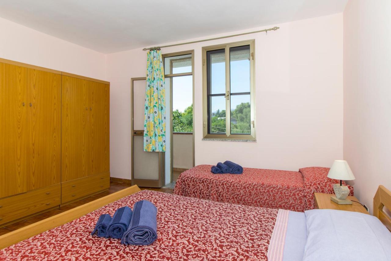 Appartamenti In Villa Con Ampio Giardino Esterno ポザーダ エクステリア 写真