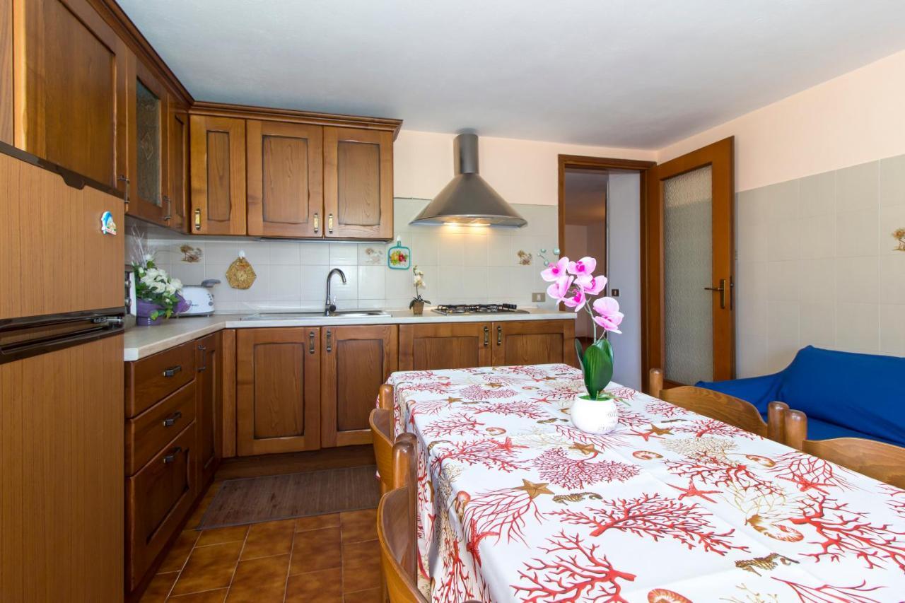Appartamenti In Villa Con Ampio Giardino Esterno ポザーダ エクステリア 写真